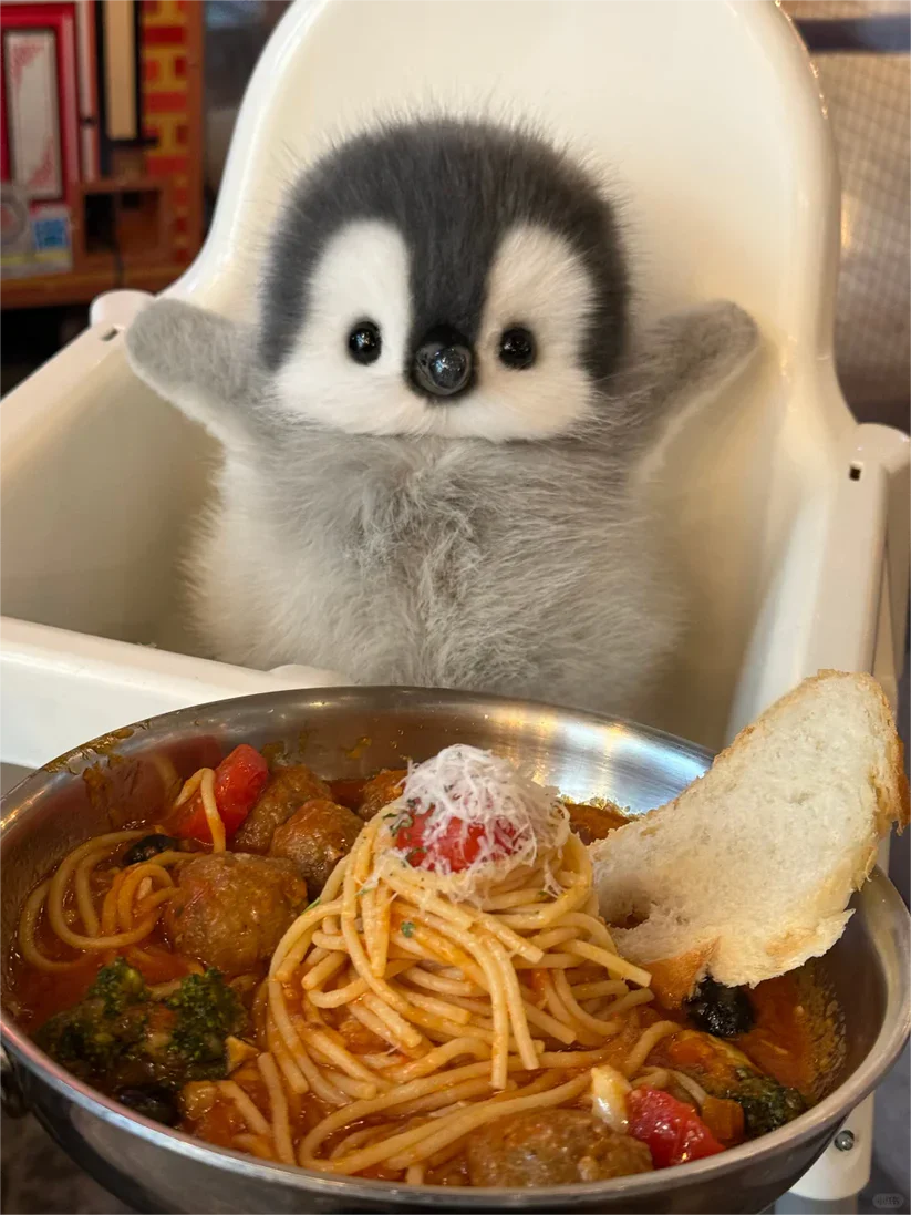 🐧Pippin - Lifelike Penguin Plush Toy - Your Adorable Arctic Companion🐧